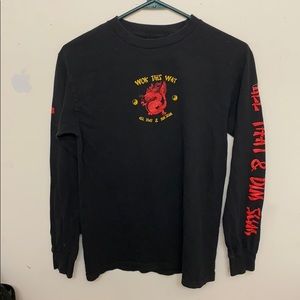 Long sleeved tee shirt